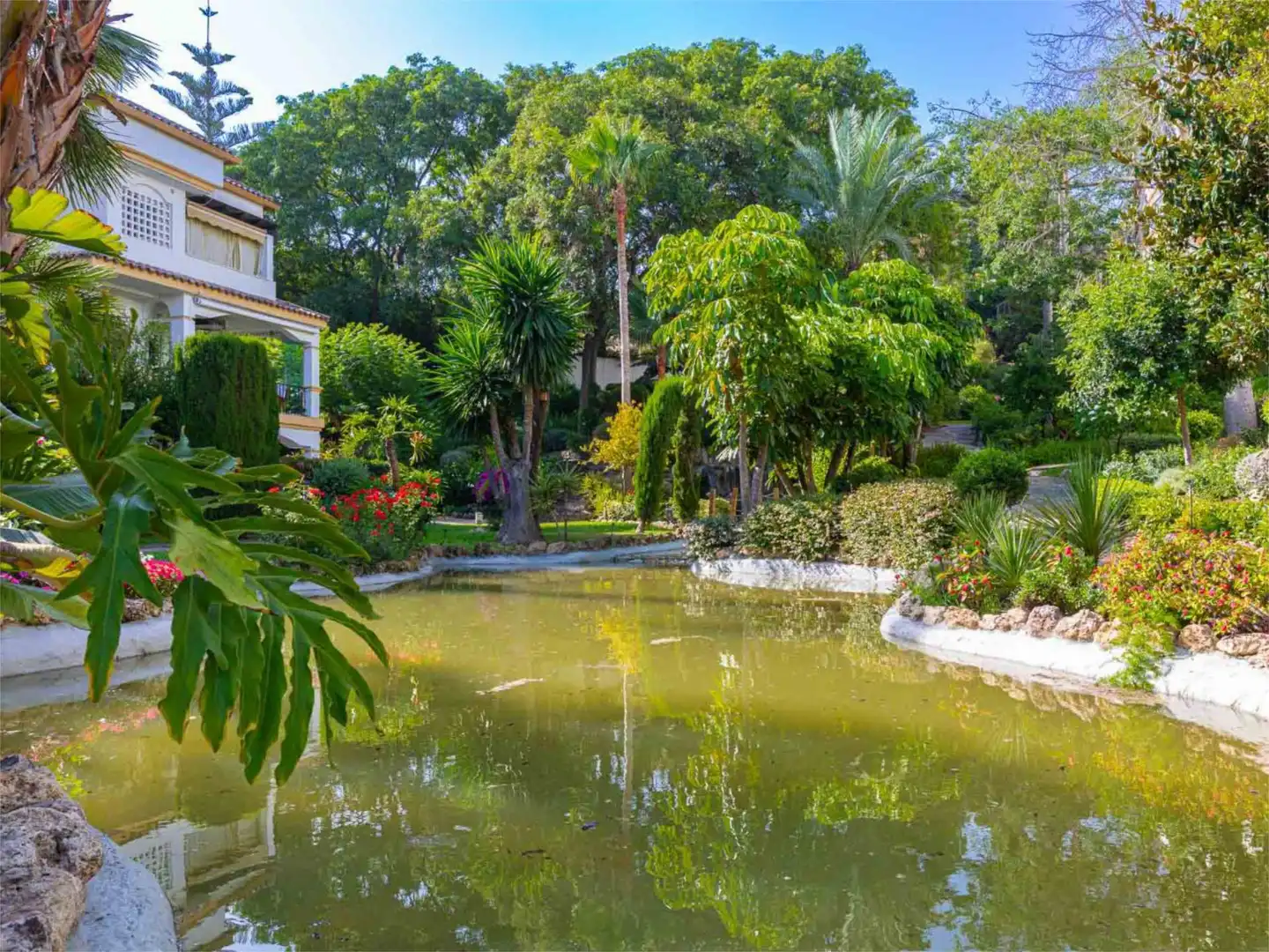 Flat for rent in Bulevar Ashmawi, 6, La Carolina - Guadalpín Garden of Flat for rent in Marbella with Air Conditioner, Heating and Private garden