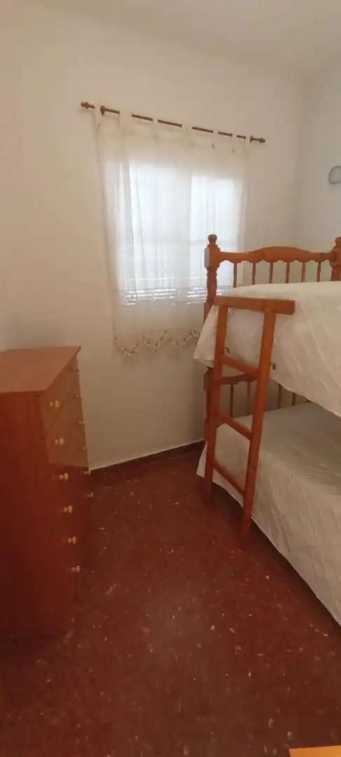 Casa adosada de alquiler en Calle Virgen del Carmen, 10, Los Guájares