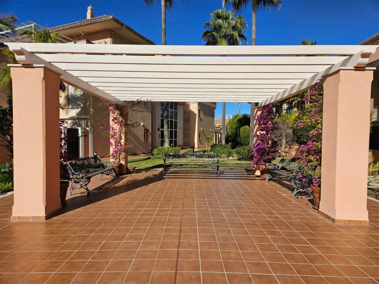 Terrassa de Pis de lloguer en Marbella amb Aire condicionat, Calefacció i Parquet