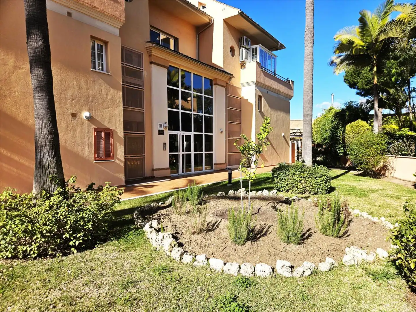 Vista exterior de Pis de lloguer en Marbella amb Aire condicionat, Calefacció i Parquet