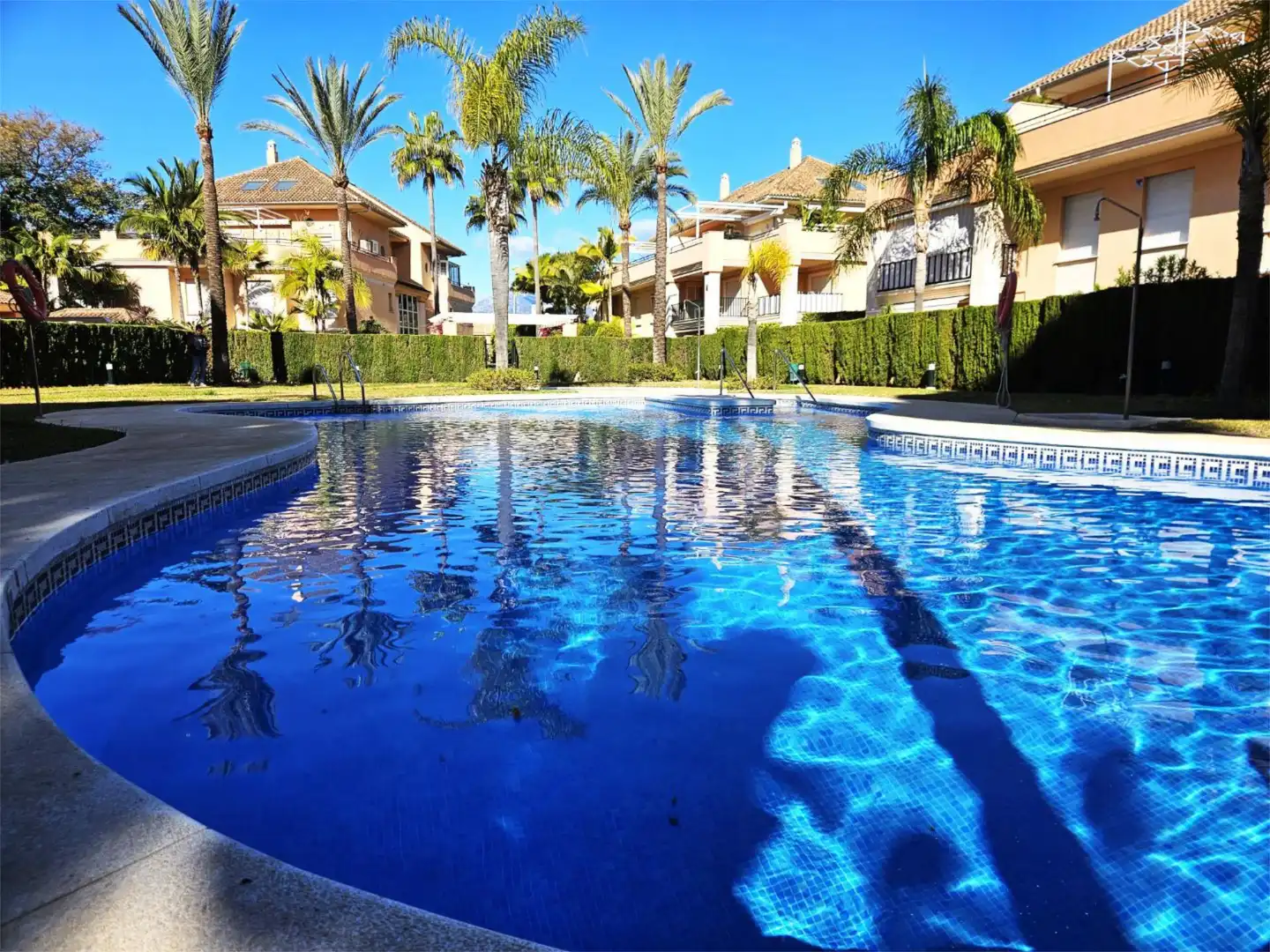 Piscina de Pis de lloguer en Marbella amb Aire condicionat, Calefacció i Parquet