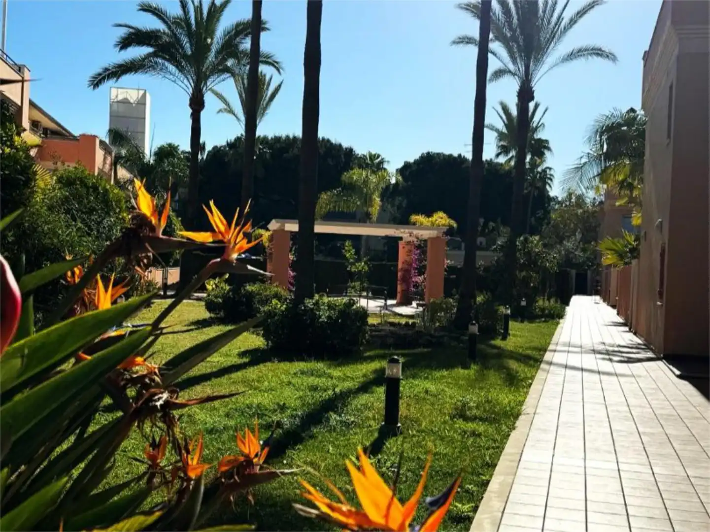 Jardí de Pis de lloguer en Marbella amb Aire condicionat, Calefacció i Parquet