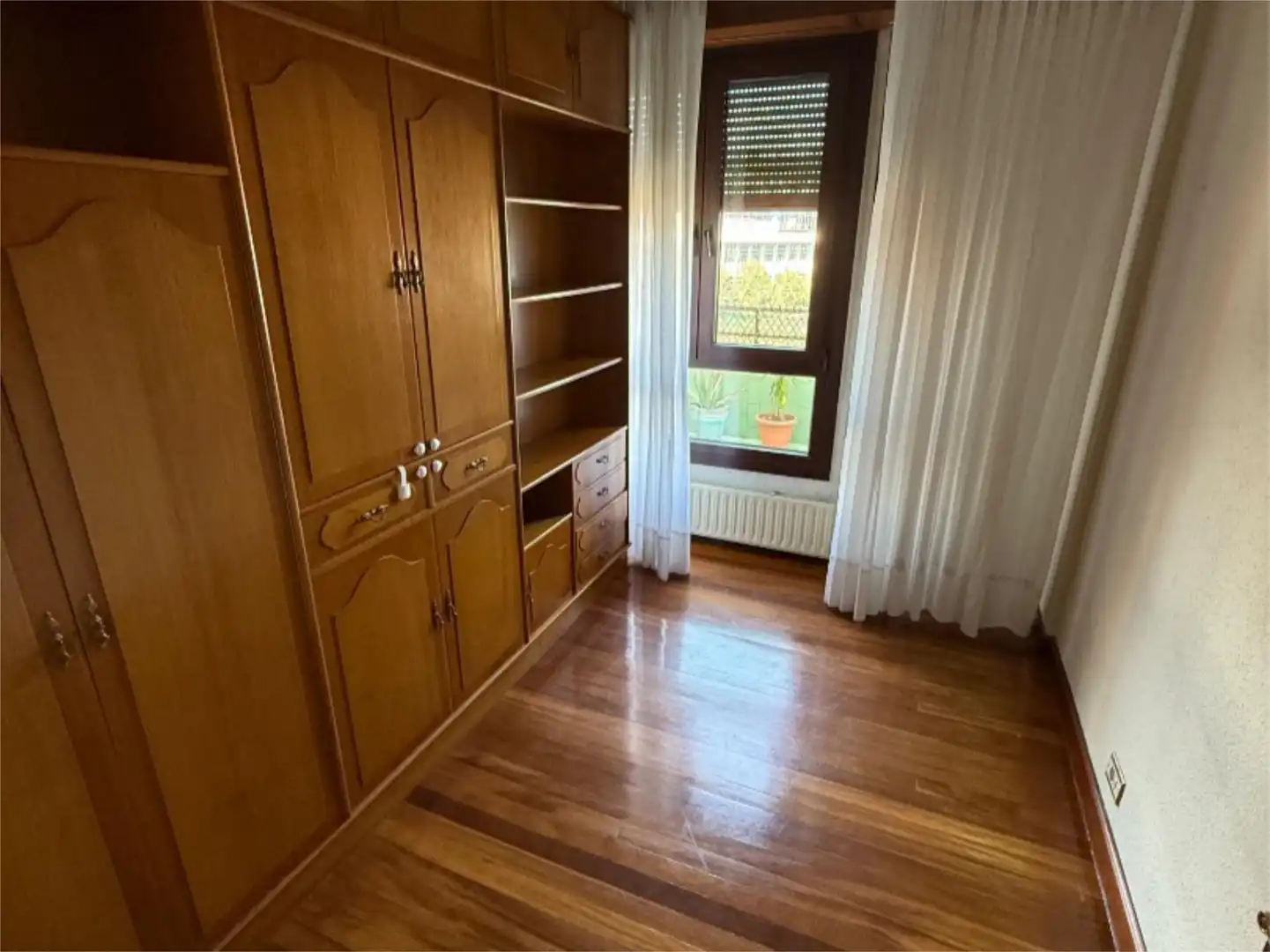 Bedroom of Flat for sale in Bilbao   with Heating, Parquet flooring and Terrace