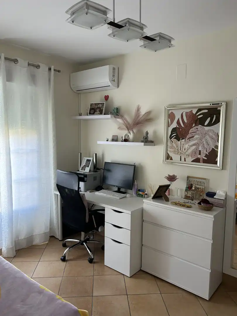Piso en venta en Calle Alfredo Calderón, 810, La Carolina Sala de estar de Piso en venta en La Carolina con Aire acondicionado, Calefacción y Jardín privado