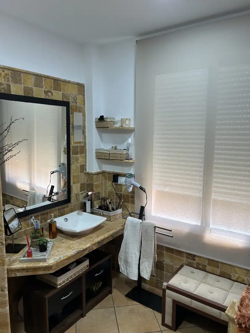 Piso en venta en Calle Alfredo Calderón, 810, La Carolina Baño de Piso en venta en La Carolina con Aire acondicionado, Calefacción y Jardín privado