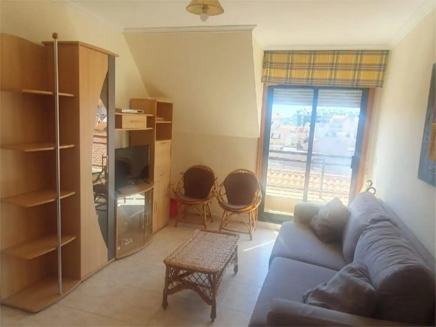 Attic for rent in Travesia Bellavista, 6, Adina - Portonovo Living room of Attic for rent in Sanxenxo with Heating, Terrace and Storage room