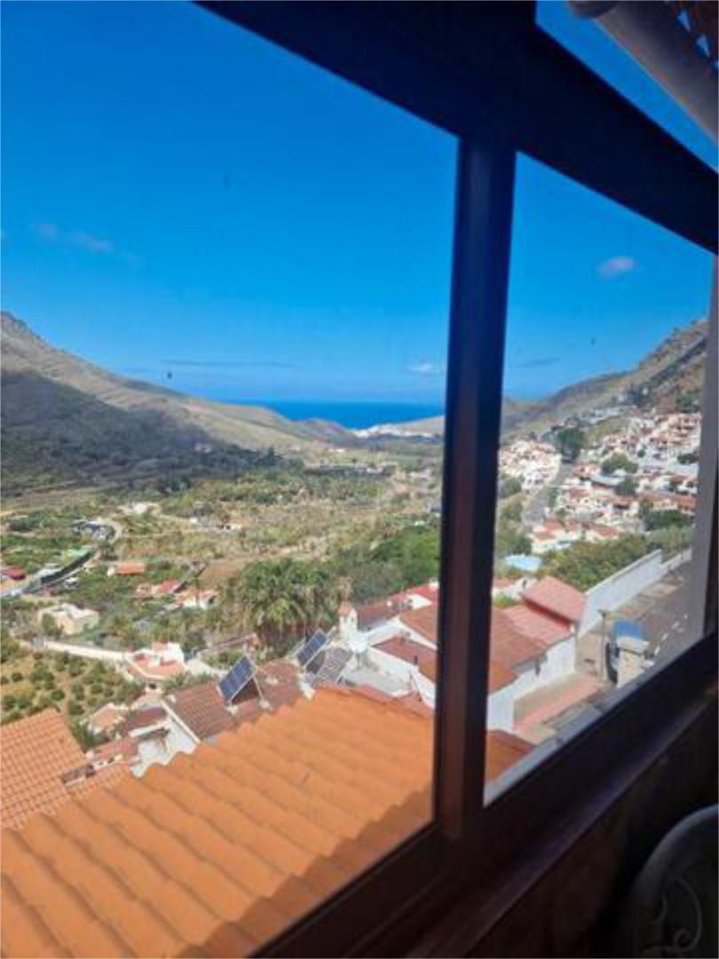 Vista exterior de Casa o xalet en venda en Agaete amb Calefacció, Jardí privat i Terrassa