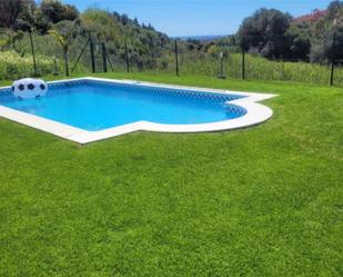 Swimming pool of House or chalet for sale in Estepona  with Air Conditioner, Terrace and Swimming Pool