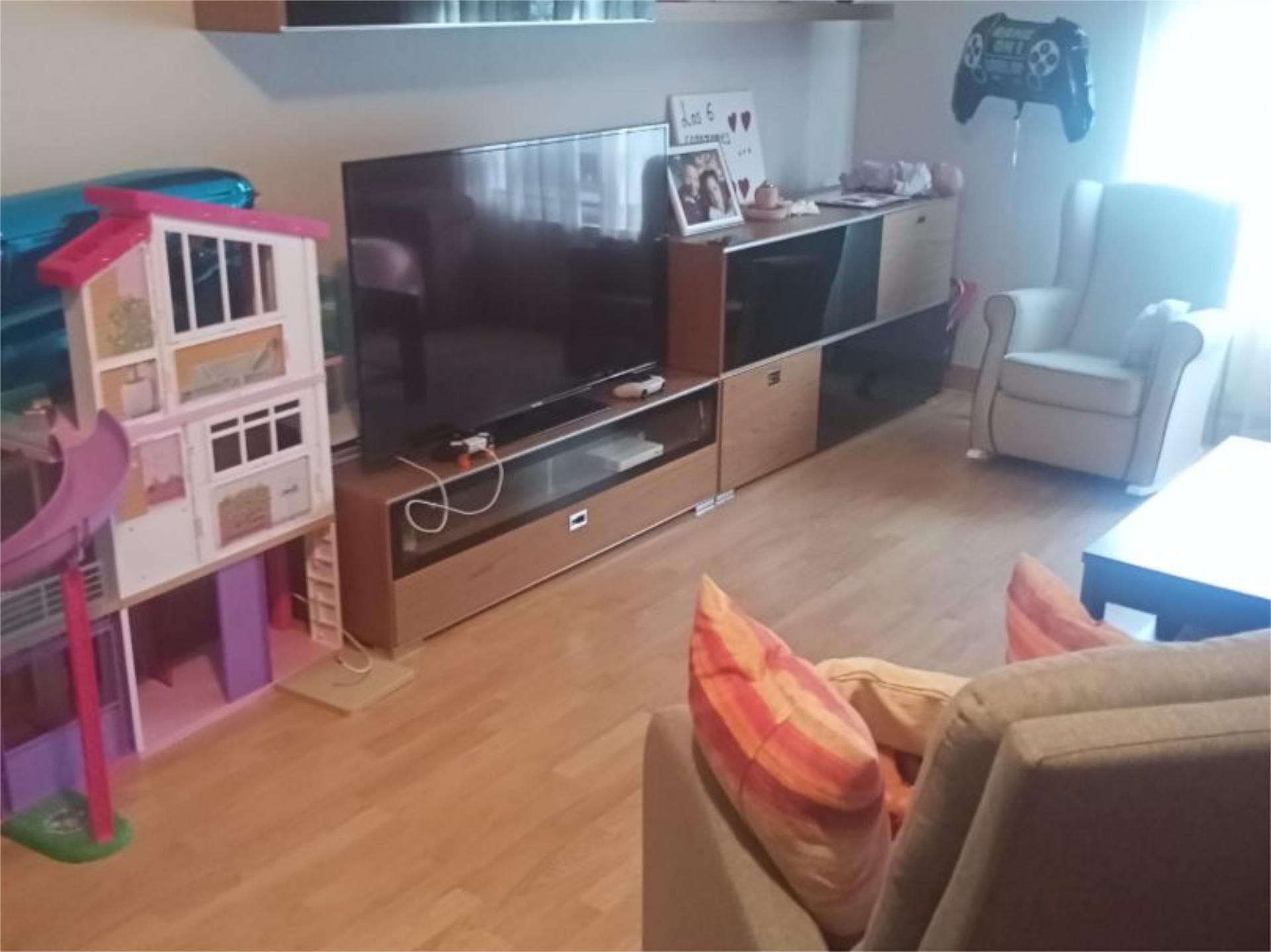 Living room of Flat to share in Ciudad Real Capital  with Air Conditioner, Heating and Private garden