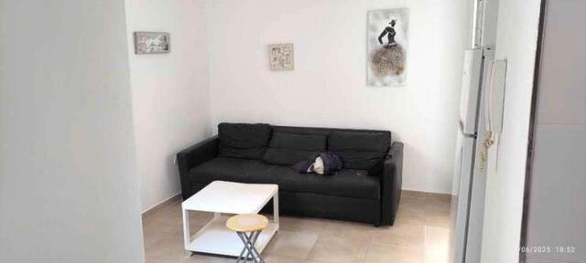 Sala d'estar de Apartament de lloguer en  Cádiz Capital