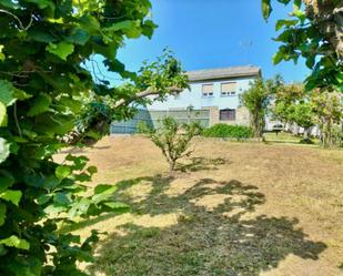Jardí de Casa o xalet en venda en Valdeolea amb Jardí privat, Terrassa i Piscina