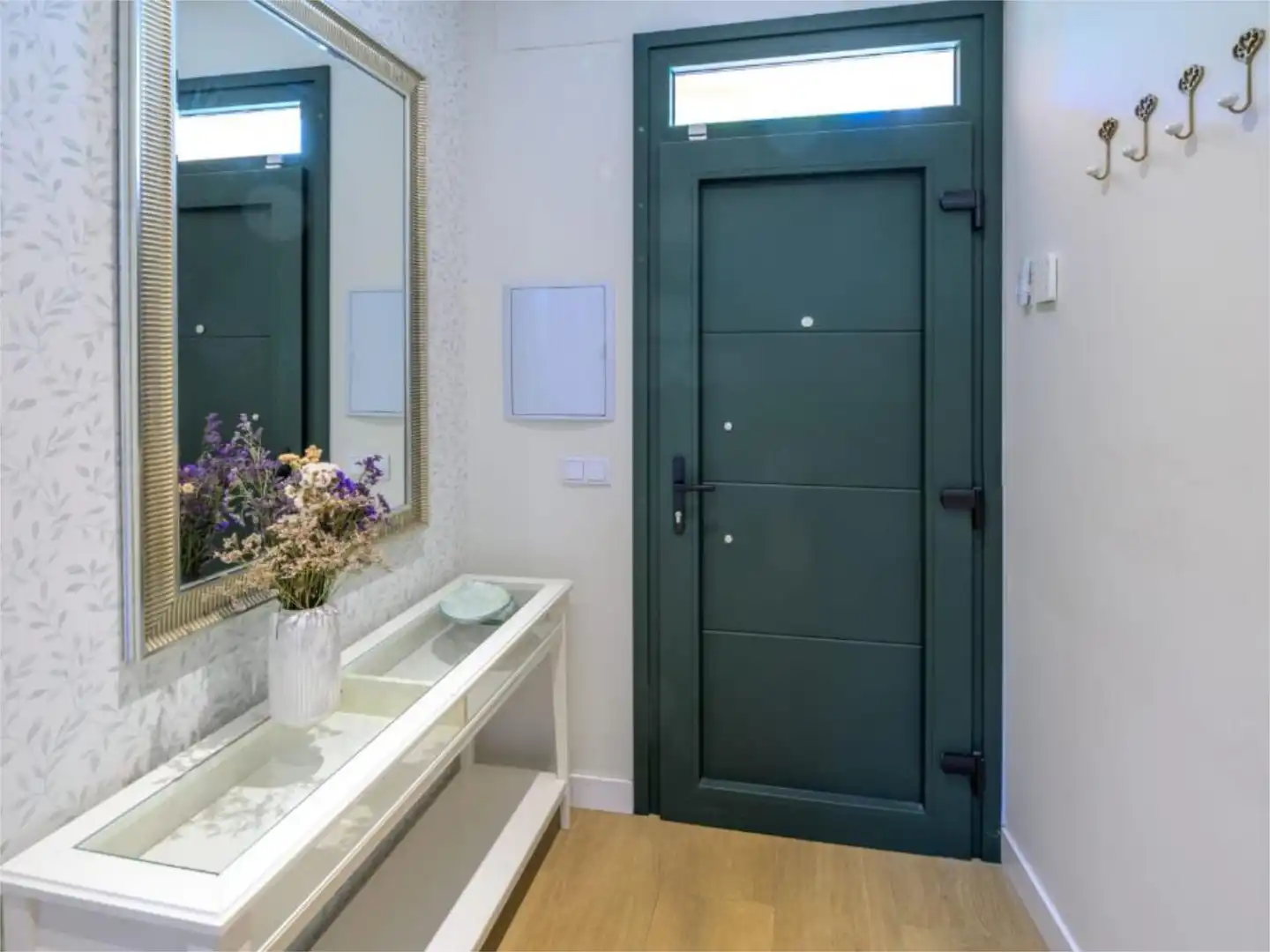 Flat for sale in Sevilla  with Air Conditioner, Heating and Parquet flooring