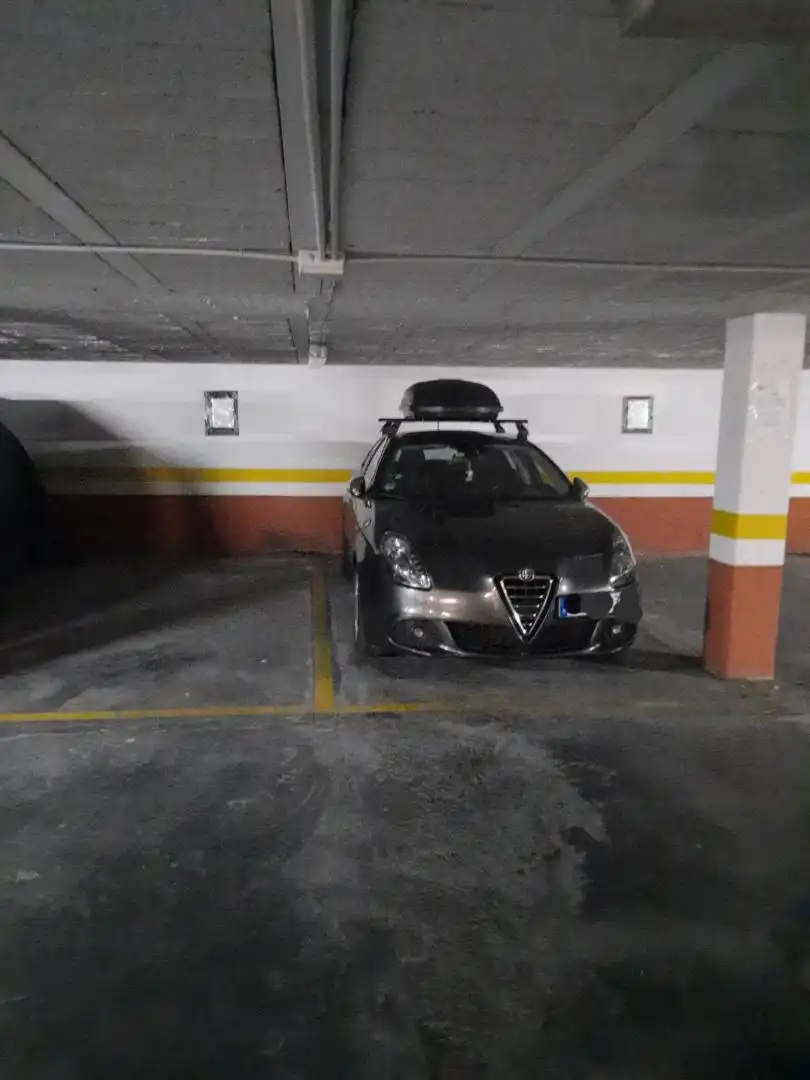 Garage zur Miete in Rúa Blanco Amor, 28, Arealonga Parkplatz von Garage zur Miete in Vilagarcía de Arousa