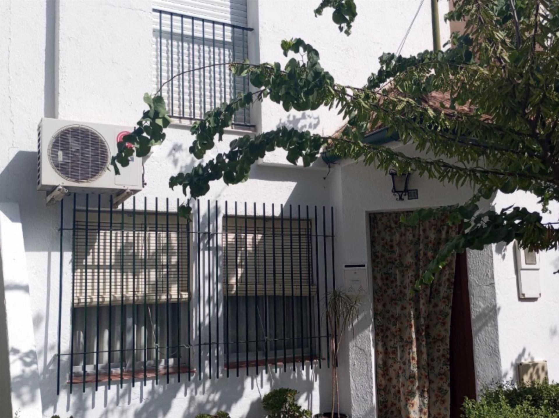 Exterior view of Flat for sale in Villanueva de las Torres  with Air Conditioner, Terrace and Storage room