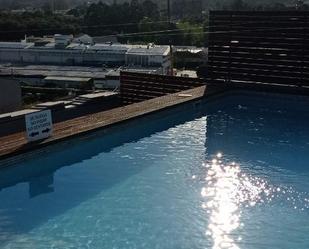Piscina de Àtic de lloguer en O Porriño   amb Piscina
