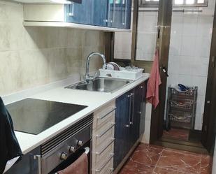 Cuina de Pis en venda en Sant Andreu de la Barca amb Aire condicionat, Terrassa i Balcó