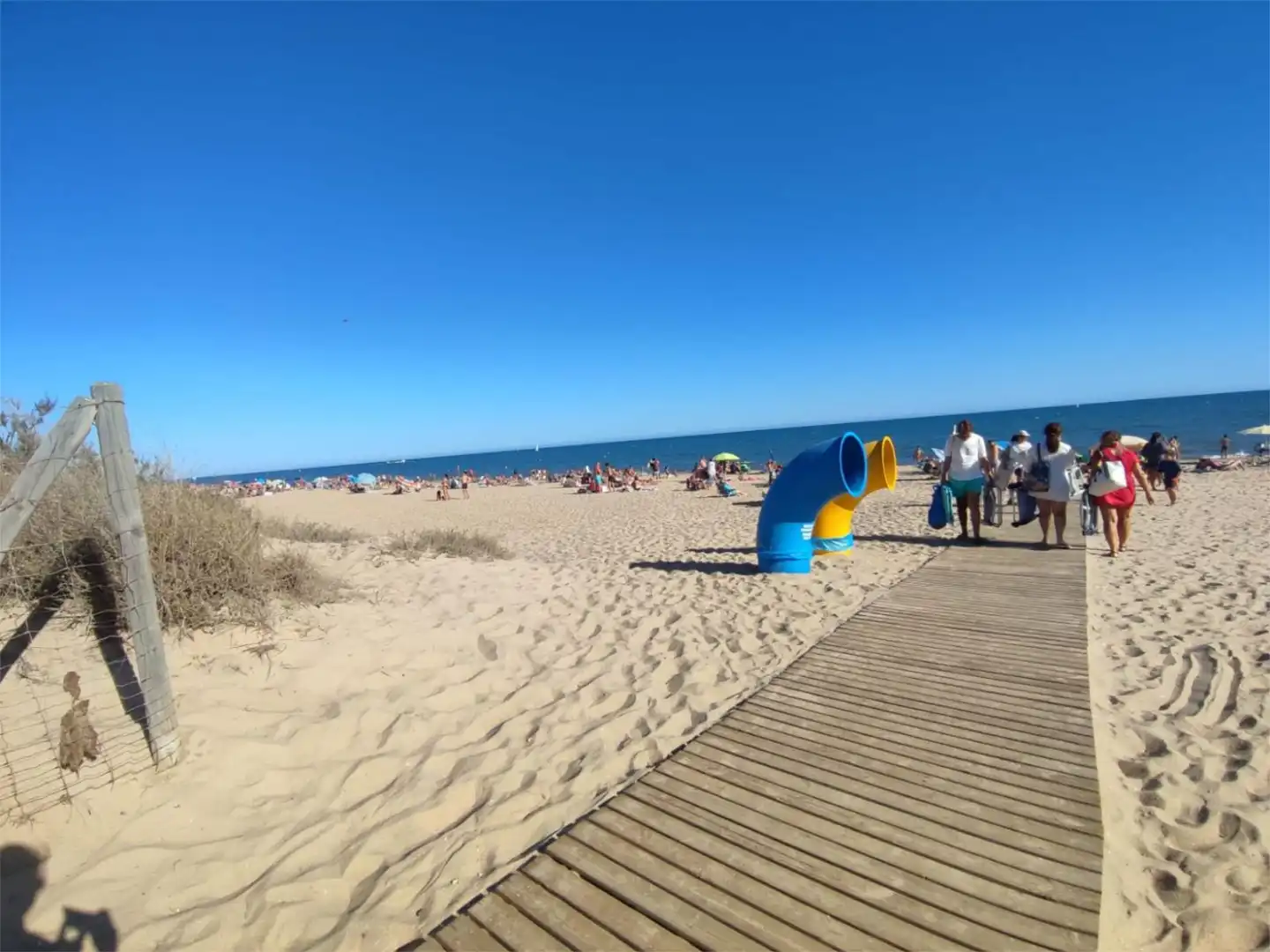 Wohnung zum Verkauf in Calle Casa de Santa Margarita, 7, Isla Canela Außenansicht von Wohnung zum Verkauf in Ayamonte mit Heizung, Privatgarten und Parkett