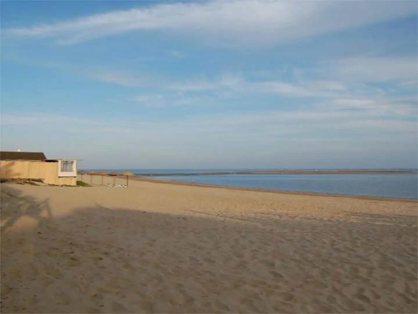 Wohnung zum Verkauf in Calle Casa de Santa Margarita, 7, Isla Canela Außenansicht von Wohnung zum Verkauf in Ayamonte mit Heizung, Privatgarten und Parkett