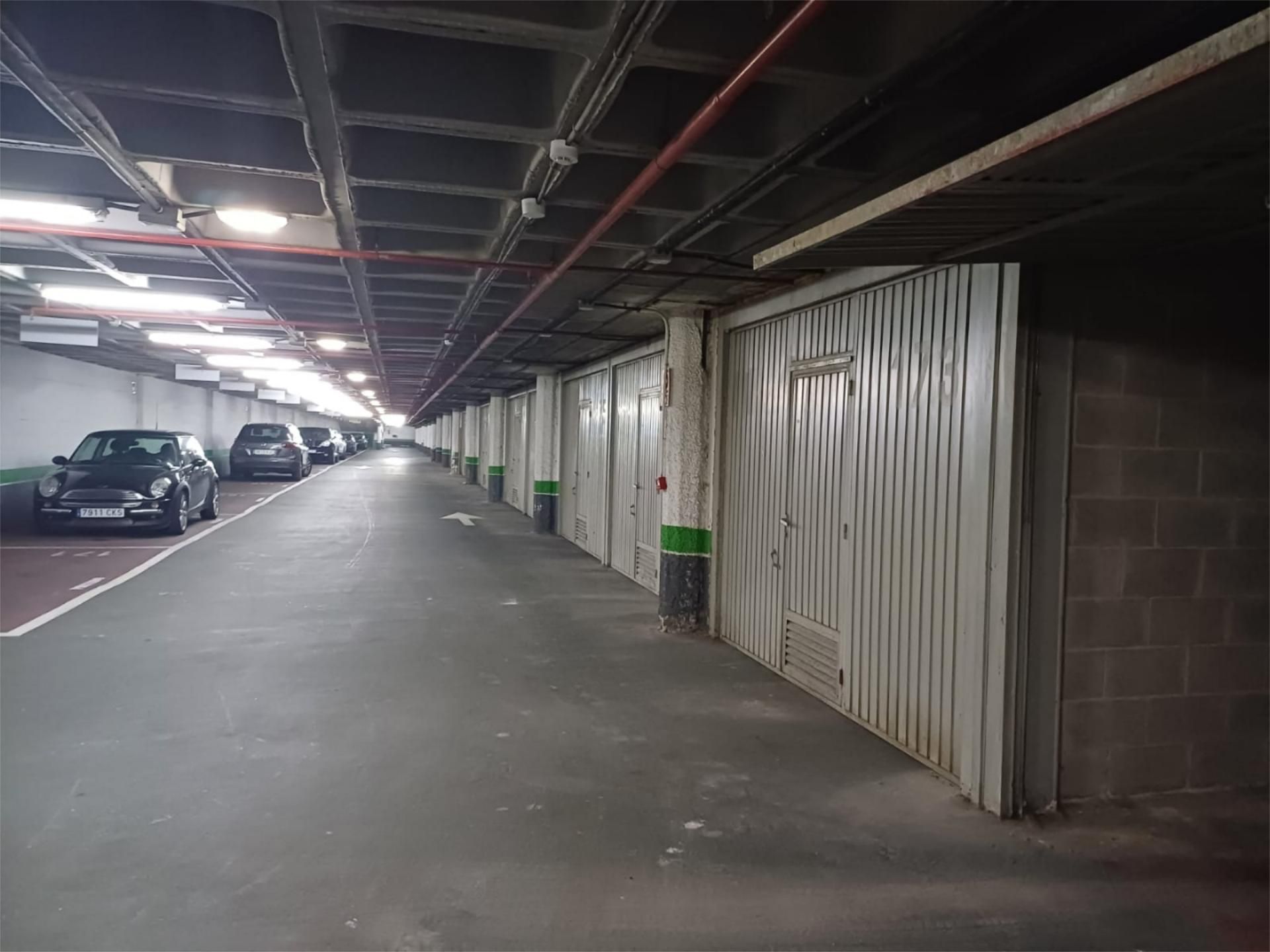 Parking of Garage to rent in Oviedo 