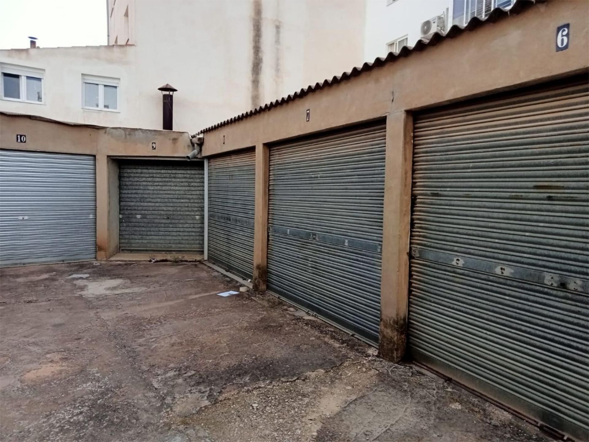 Parkplatz von Garage miete in Caudete