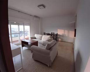 Sala d'estar de Pis de lloguer en  Sevilla Capital amb Aire condicionat, Calefacció i Terrassa