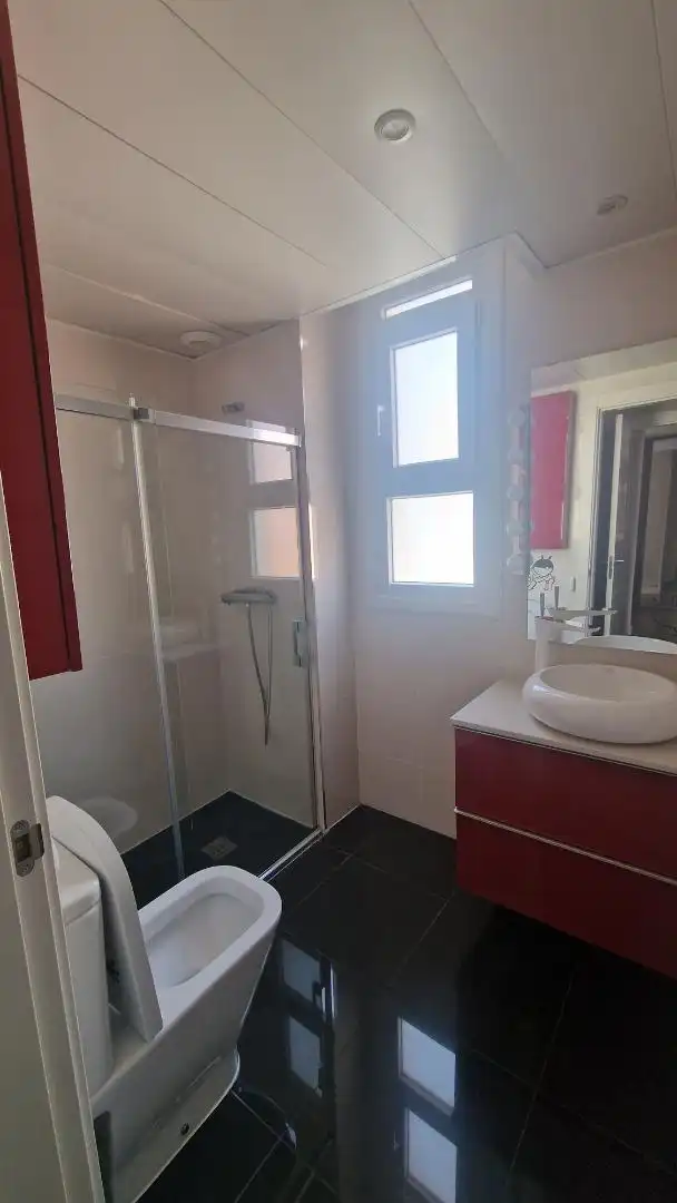 Piso de alquiler en Valdecarros Baño de Piso de alquiler en Madrid con Aire acondicionado, Calefacción y Trastero