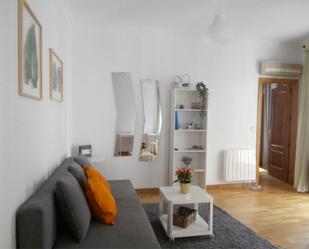 Sala d'estar de Pis de lloguer en  Madrid Capital amb Aire condicionat, Calefacció i Parquet