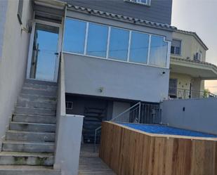 Exterior view of Single-family semi-detached for sale in Benicasim / Benicàssim  with Air Conditioner, Parquet flooring and Storage room