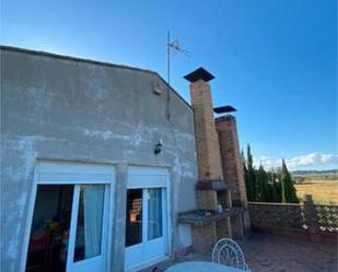 Exterior view of Single-family semi-detached for sale in Alcarràs  with Terrace and Swimming Pool