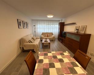 Living room of Flat to rent in Soria Capital   with Heating, Parquet flooring and Furnished