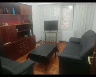 Sala d'estar de Pis de lloguer en  Pamplona / Iruña amb Calefacció, Parquet i Moblat