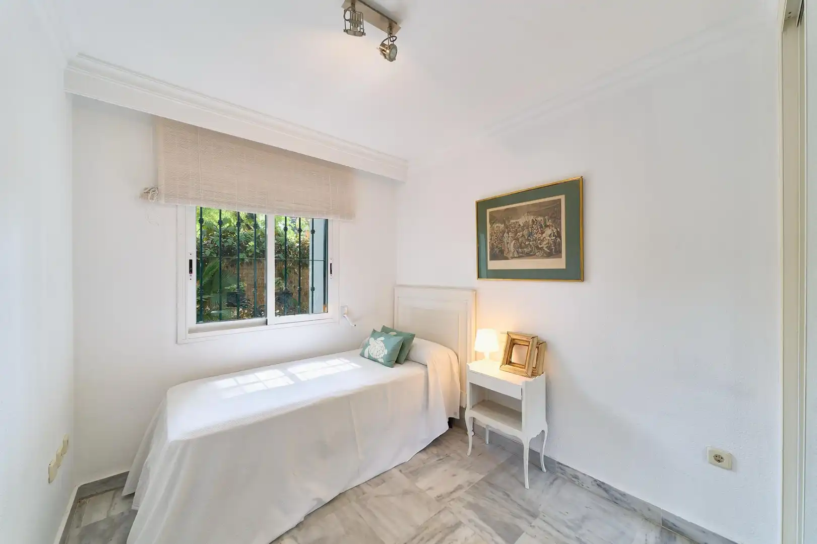 Bedroom of Flat for sale in Marbella  with Terrace and Swimming Pool