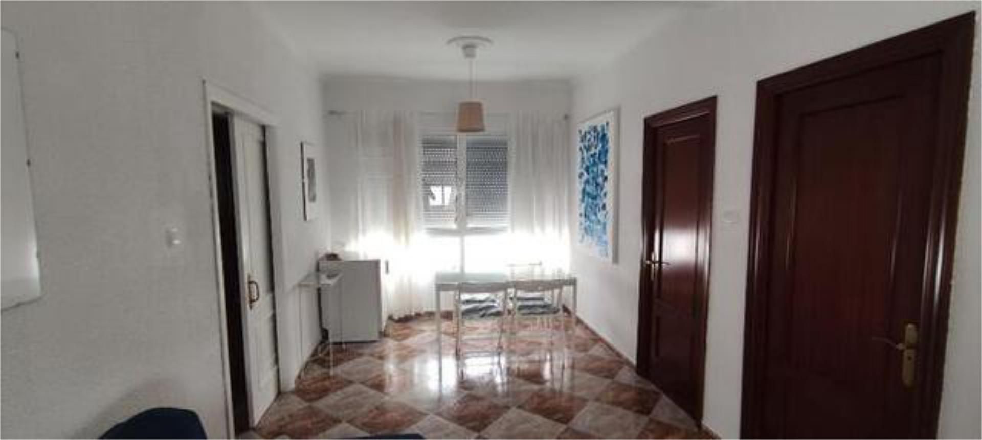Exterior view of Study to rent in  Cádiz Capital  with Furnished
