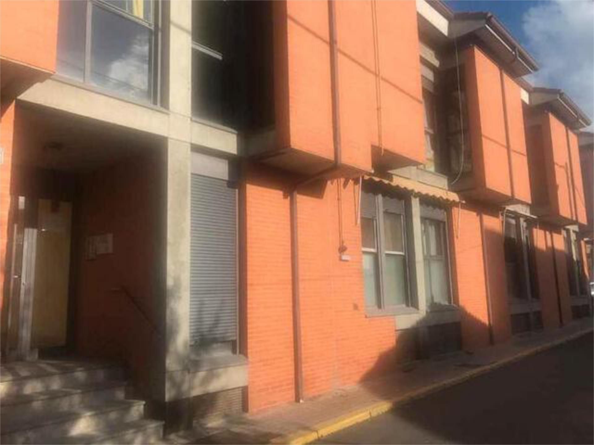 Vista exterior de Apartament de lloguer en La Lastrilla  amb Piscina