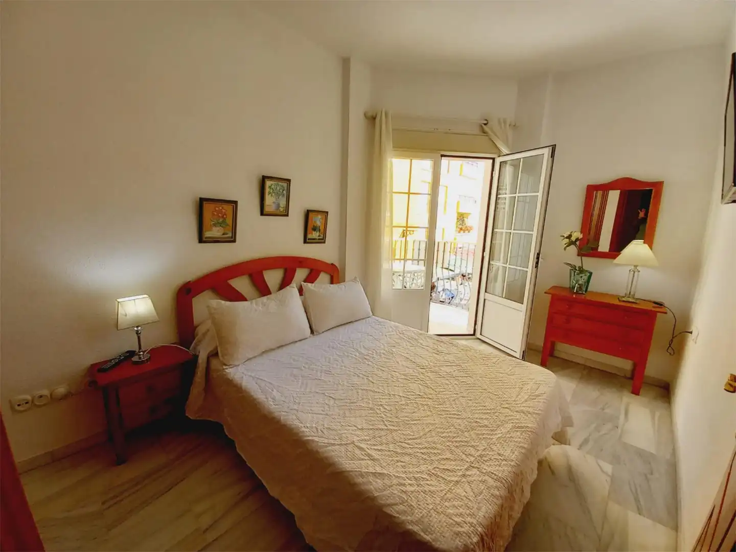 Flat for rent in Calle Oviedo, 29, Puerto Deportivo Bedroom of Flat for rent in Fuengirola with Air Conditioner, Heating and Terrace