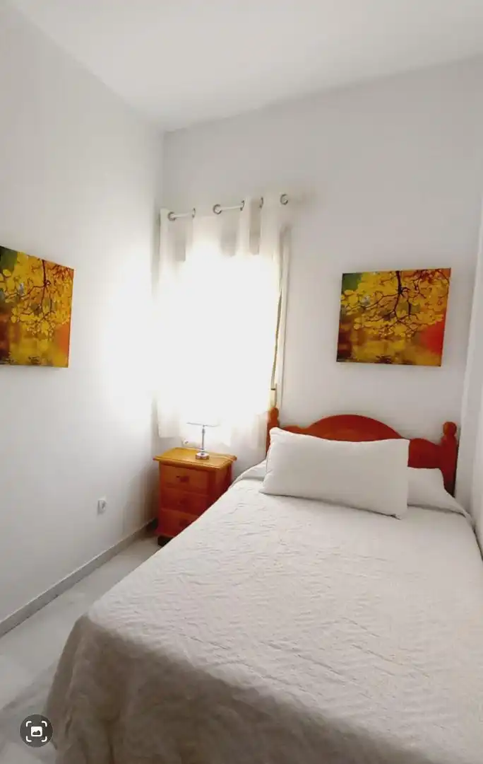 Flat for rent in Calle Oviedo, 29, Puerto Deportivo Bedroom of Flat for rent in Fuengirola with Air Conditioner, Heating and Terrace