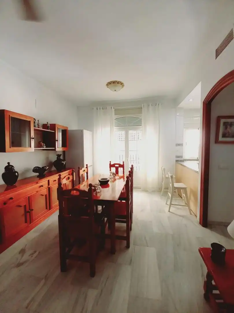 Flat for rent in Calle Oviedo, 29, Puerto Deportivo Dining room of Flat for rent in Fuengirola with Air Conditioner, Heating and Terrace