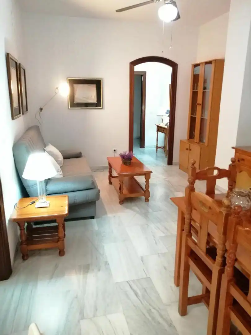 Flat for rent in Calle Oviedo, 29, Puerto Deportivo Living room of Flat for rent in Fuengirola with Air Conditioner, Heating and Terrace