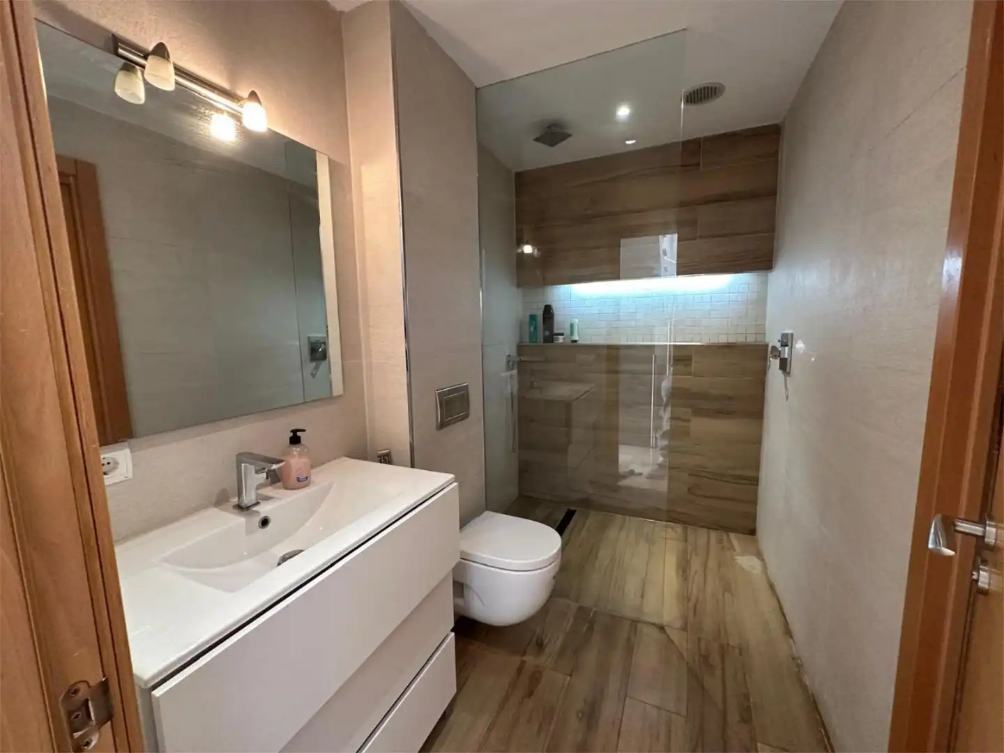 Casa adosada en venta en Carrer de Ramon Llull, 29, Vilafranca de Bonany Baño de Casa adosada en venta en Vilafranca de Bonany con Aire acondicionado, Terraza y Balcón