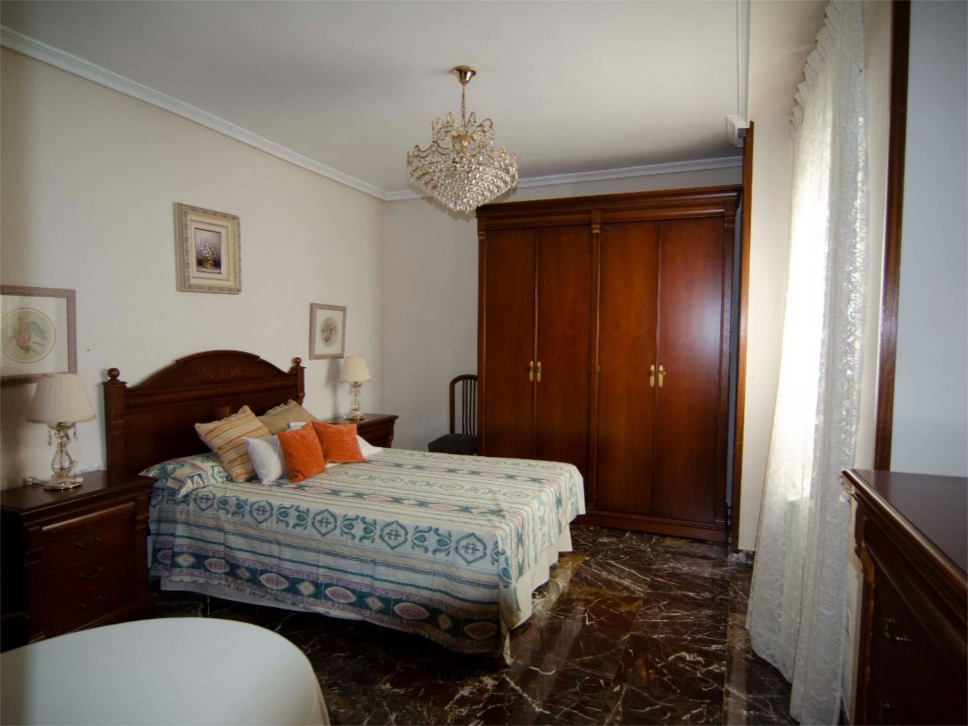 Bedroom of Flat to rent in  Jaén Capital  with Air Conditioner, Furnished and Balcony