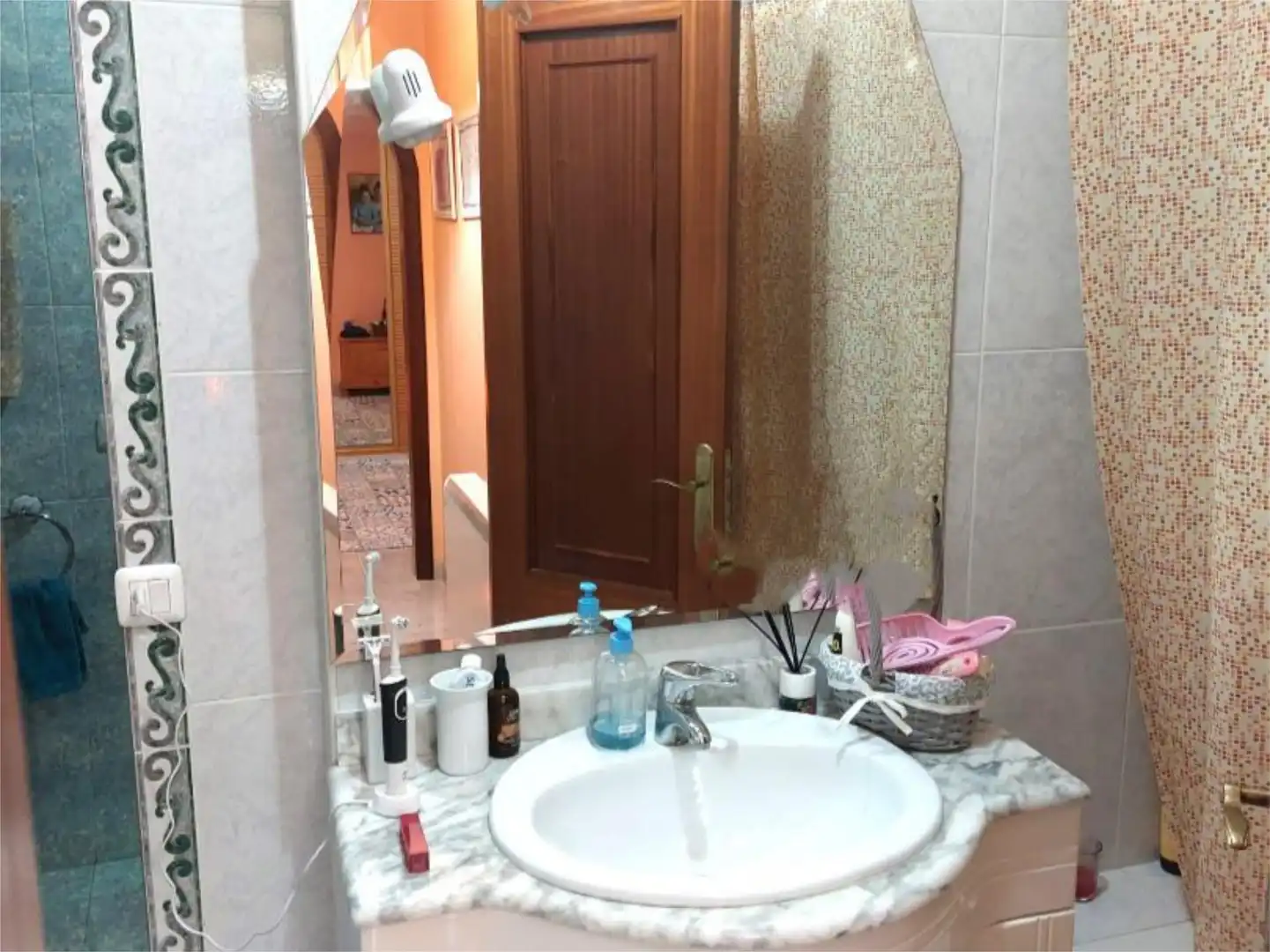 Piso en venta en Avenida Rosalía de Castro, 185, O Carril Baño de Piso en venta en Vilagarcía de Arousa con Calefacción, Parquet y Trastero