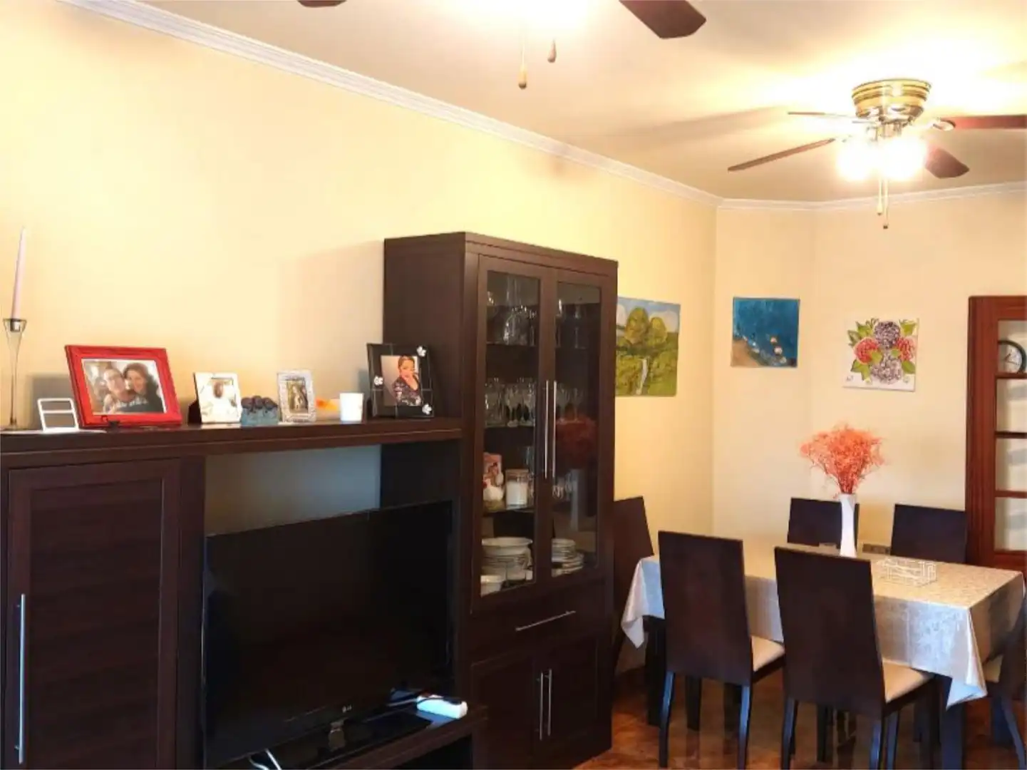 Piso en venta en Avenida Rosalía de Castro, 185, O Carril Comedor de Piso en venta en Vilagarcía de Arousa con Calefacción, Parquet y Trastero
