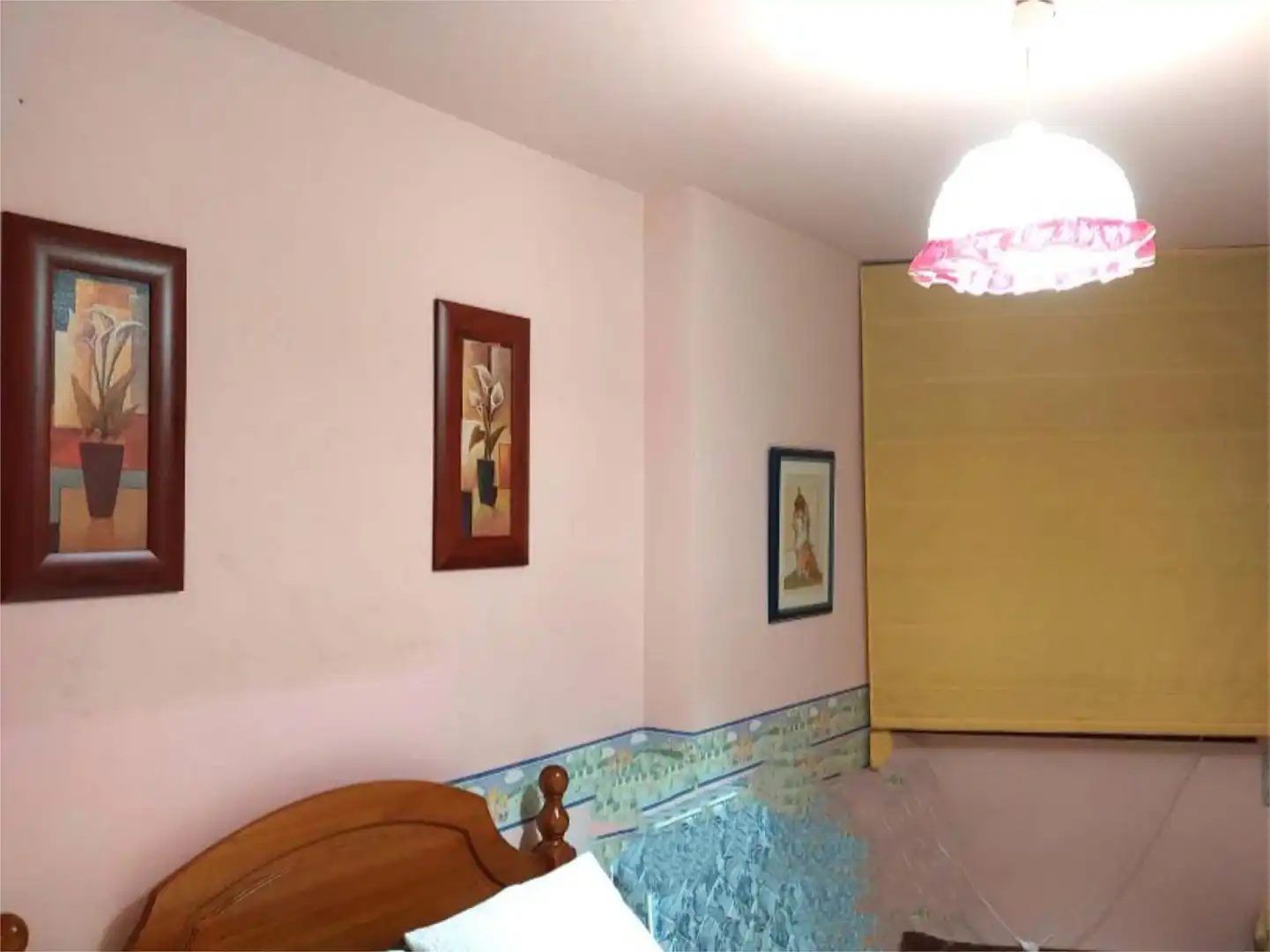Piso en venta en Avenida Rosalía de Castro, 185, O Carril Habitación de Piso en venta en Vilagarcía de Arousa con Calefacción, Parquet y Trastero