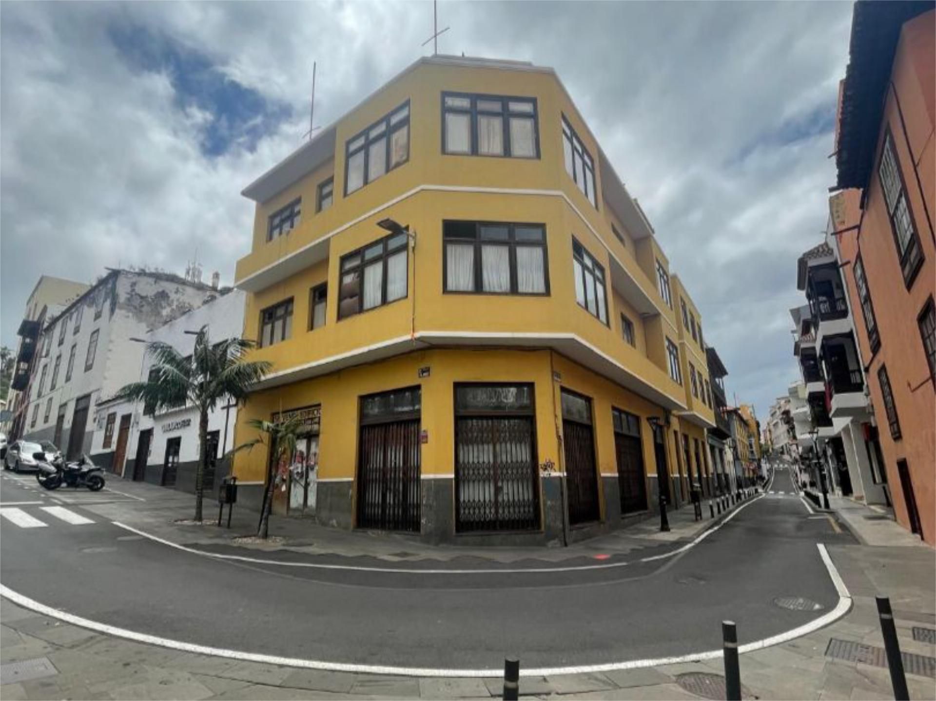 Vista exterior de Casa adosada en venda en Puerto de la Cruz