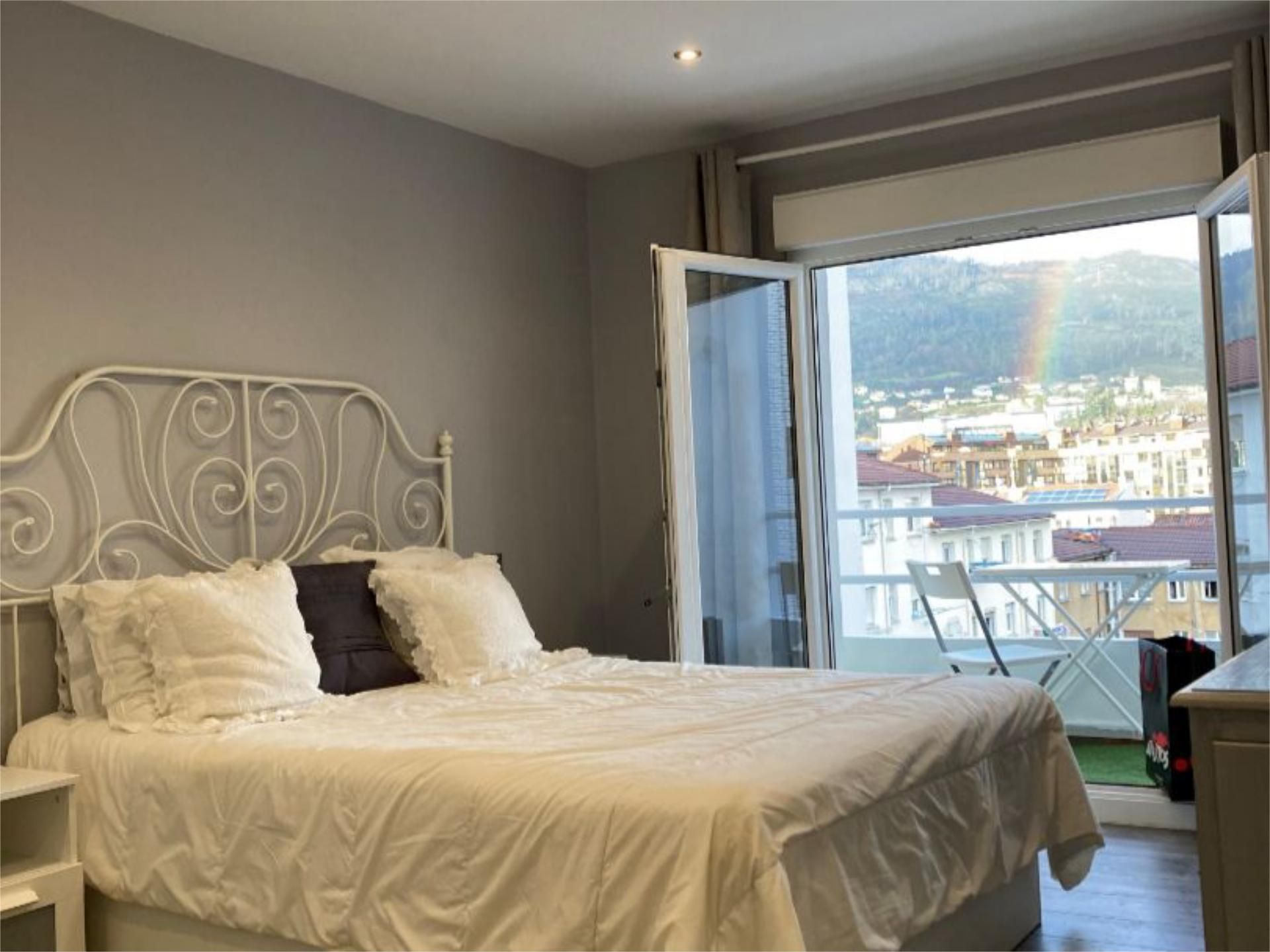 Bedroom of Flat to rent in Oviedo   with Heating, Parquet flooring and Terrace