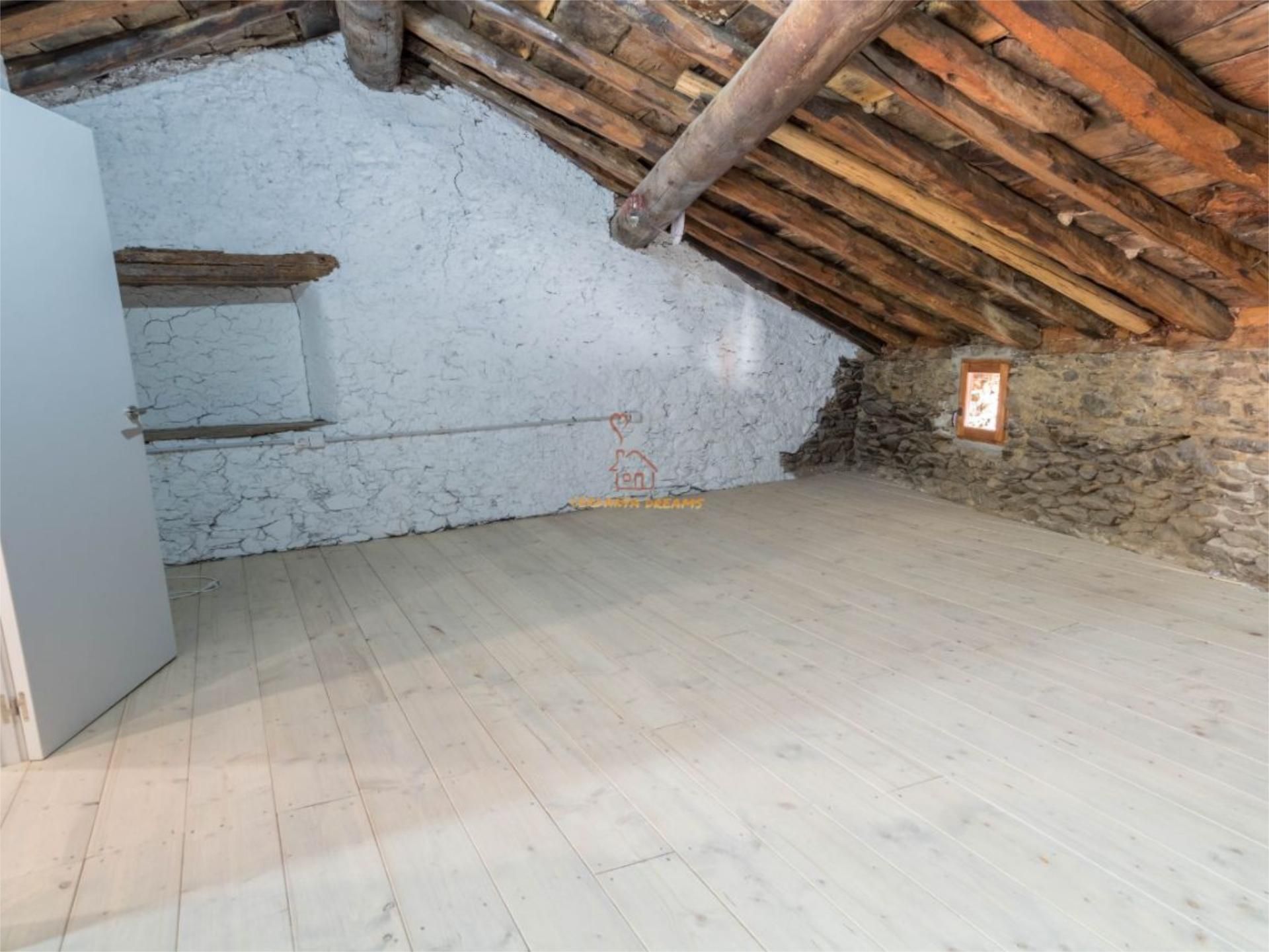 Casa adosada de lloguer en Llívia amb Calefacció, Parquet i Traster