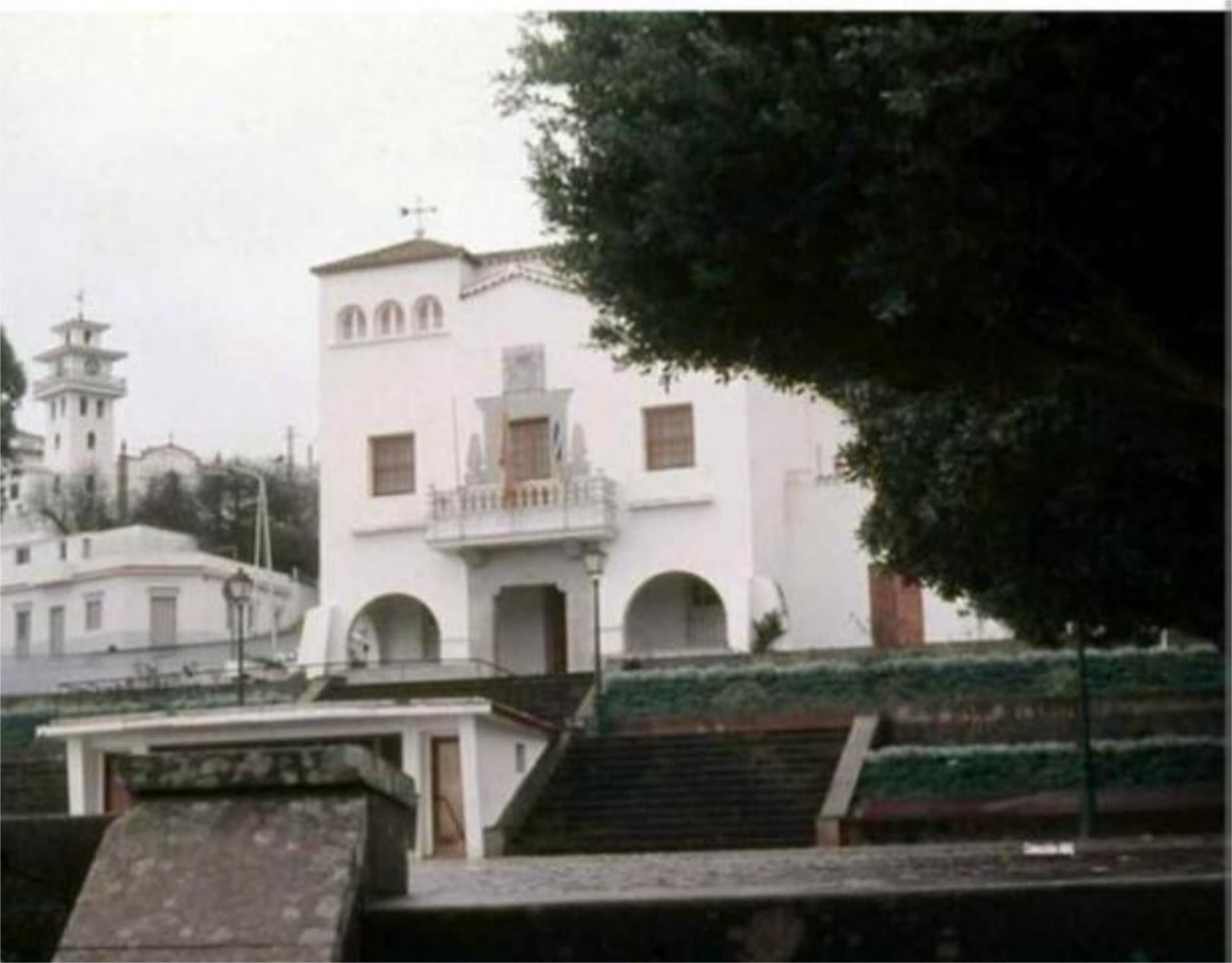 Vista exterior de Casa o xalet en venda en El Rosario amb Jardí privat, Terrassa i Traster