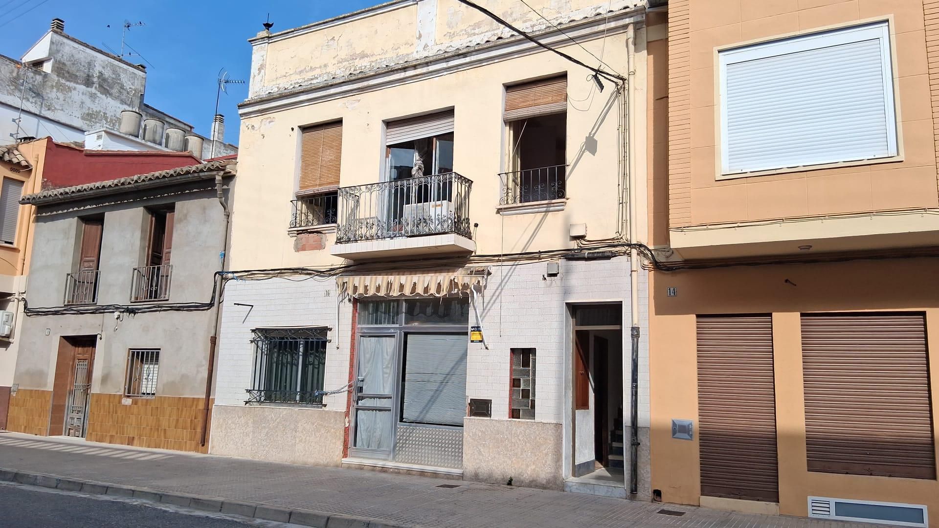 Exterior view of Single-family semi-detached for sale in La Pobla Llarga  with Terrace