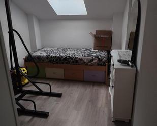 Bedroom of Flat to share in Campo Real  with Terrace, Furnished and Washing machine
