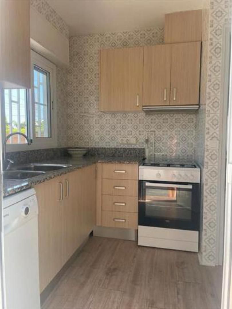 Single-family semi-detached to rent in Alcanar